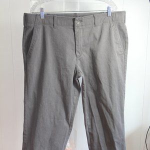 Haggar In Motion Gray Flat Front Chino Pants